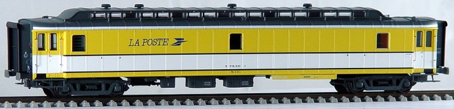 Mail car type OCEM PTT PAz Y16<br /><a href='images/pictures/LS_Models/40419a.jpg' target='_blank'>Full size image</a>